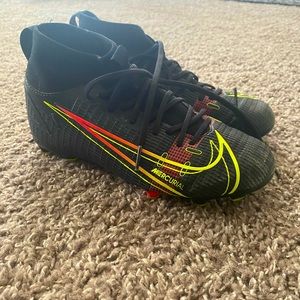 SOLD Kids 3Y Nike Mercurial High Top Cleats